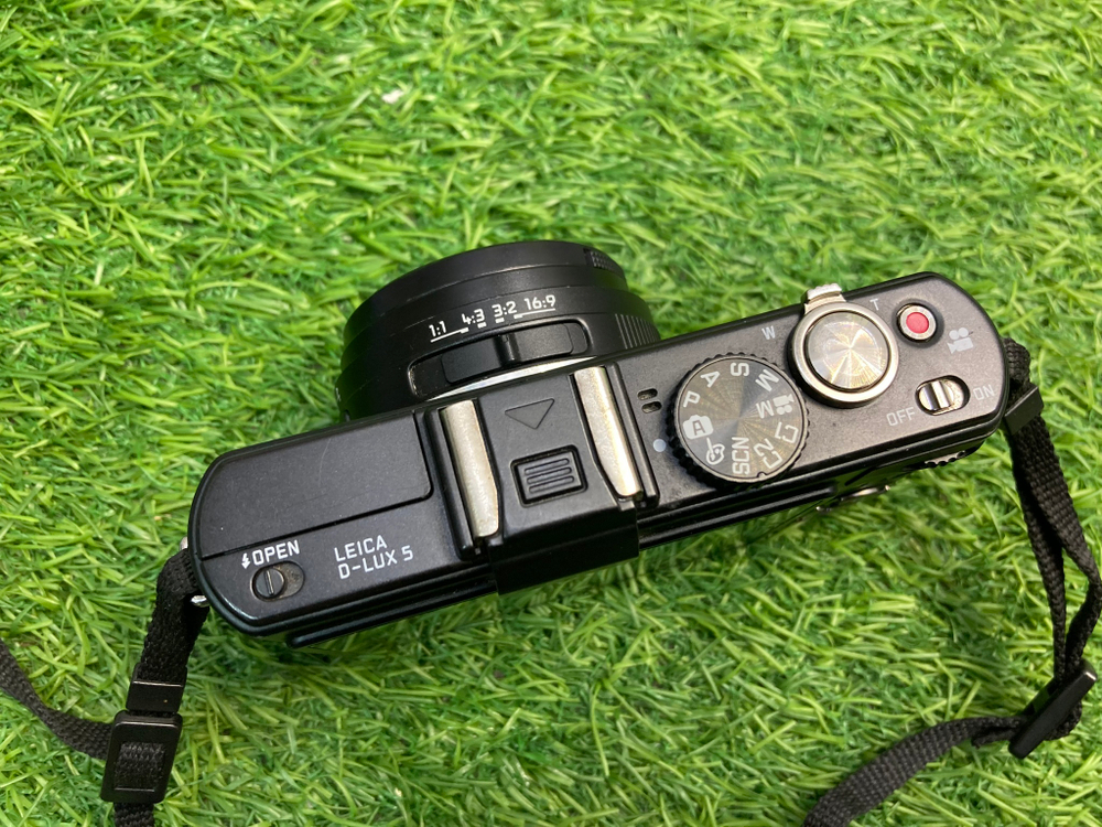 Leica D-LUX 5