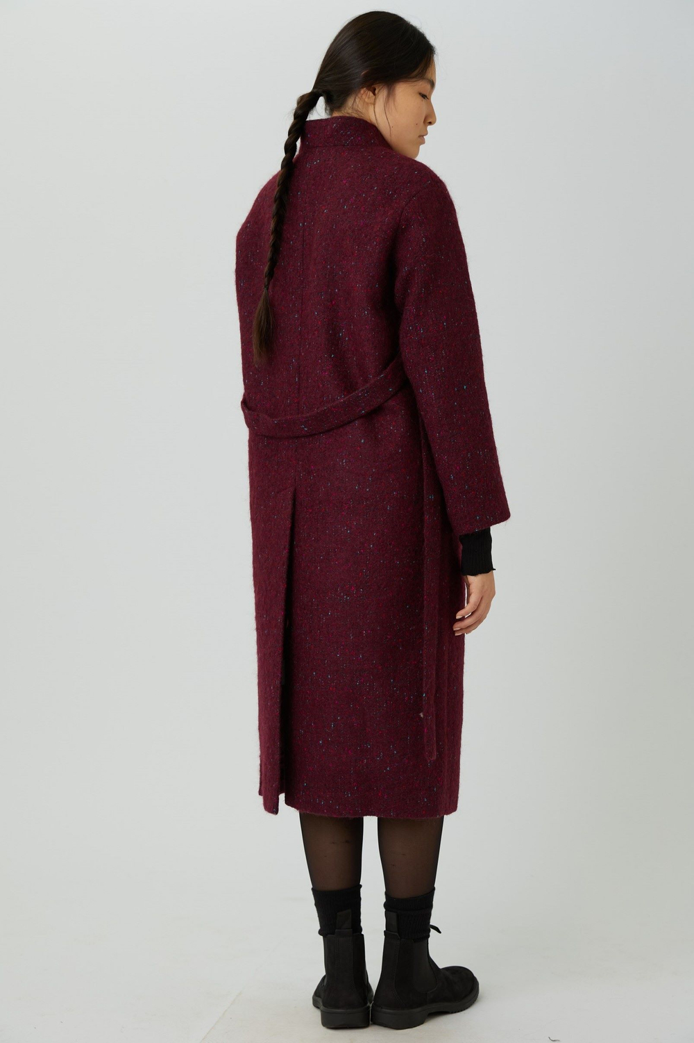 Прямое пальто из шерсти букле бордового цвета