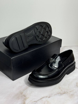 Лоферы Prada