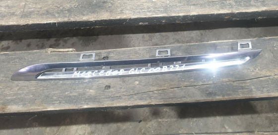 Молдинг решетки радиатора Mercedes GLC (X253) 15-19 Б/У Оригинал A2538880385