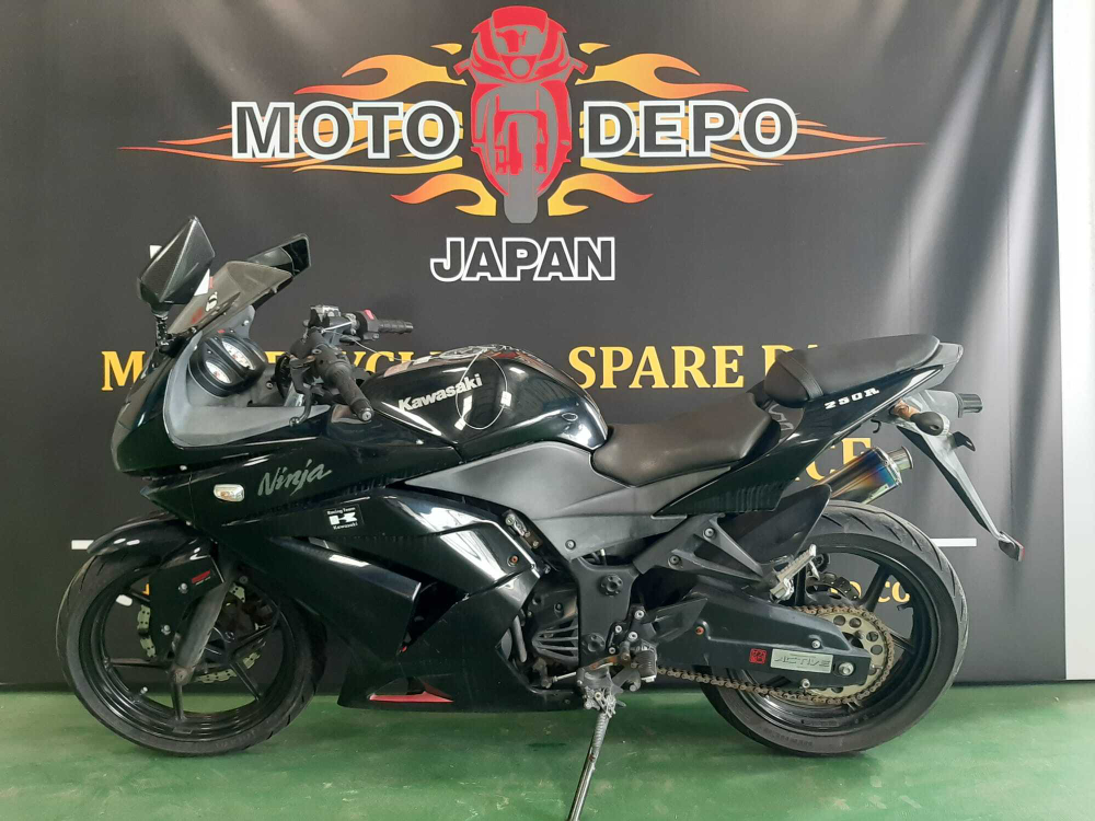 Kawasaki Ninja 250R 042000