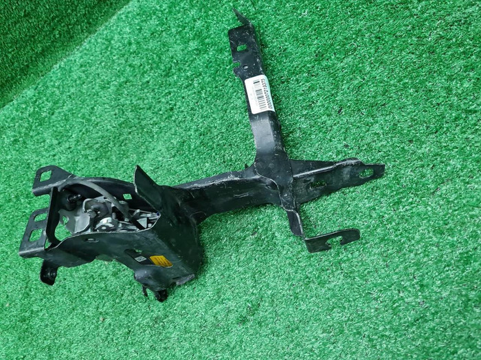 Кронштейн фары правый BMW 3er G20 (2018-н.в.)