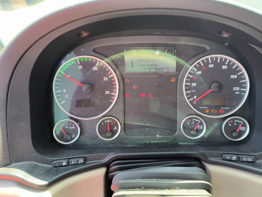 MAN TGX 6x2 Седельный тягач 28.440 6x2-2 BLS (Дизельный, 10,5 л, 441 л.с., МТ)