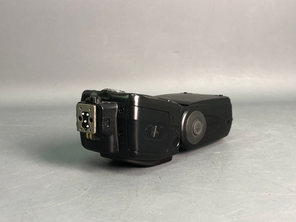Nikon Speedlight SB-700