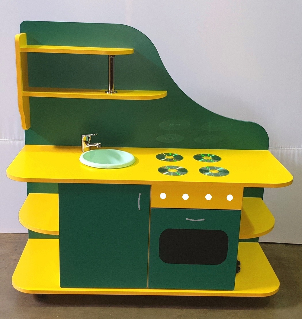 Кухня игровая "Малышка" на колесах