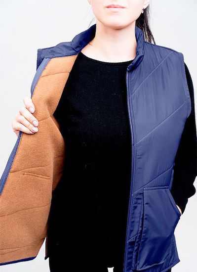 Жилет стеганый из верблюжьей шерсти