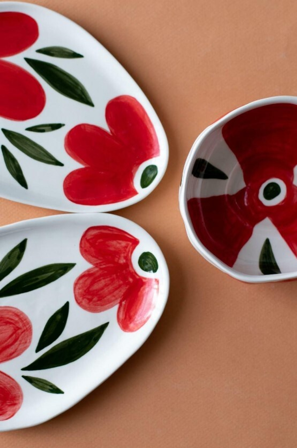 ZORCA Десертная тарелка с красными цветами
