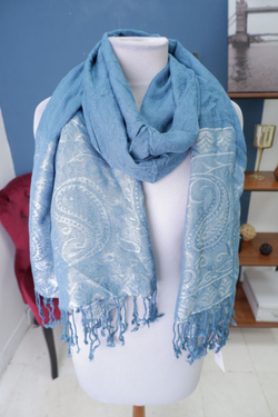 Палантин с принтом пейсли