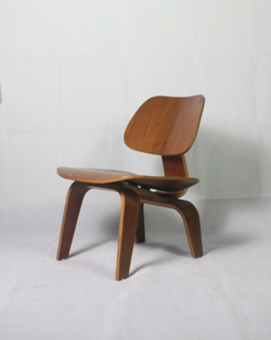 Стул Eames LCW