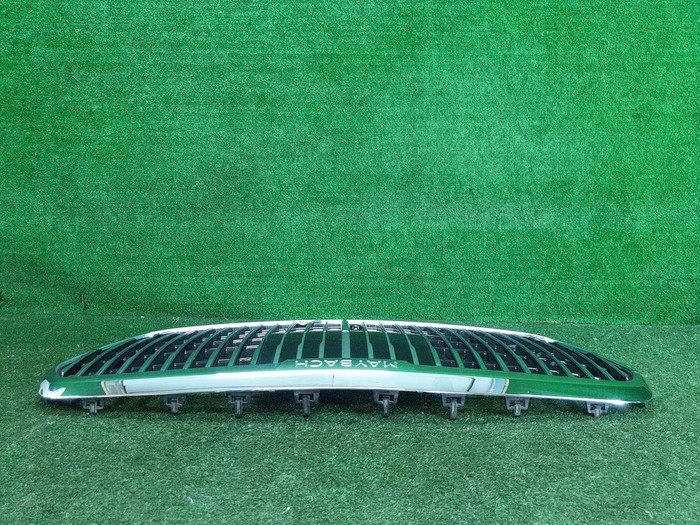Решетка радиатора Mercedes S W223 (2020-н.в.) Maybach