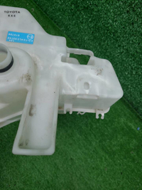 Бачок омывателя Toyota RAV4 4 CA40 (2012-2019)