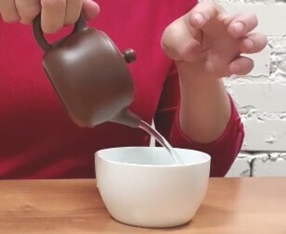 259305.2 Чайник ИСИН "Ю ВАНЬ" (Нефритовая чаша) 160мл, в подар.коробке, глина коричн.