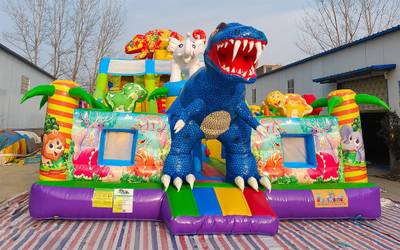 Коммерческий надувной батут «Хамелеон и динозавры Ультра» 12*6*6 м