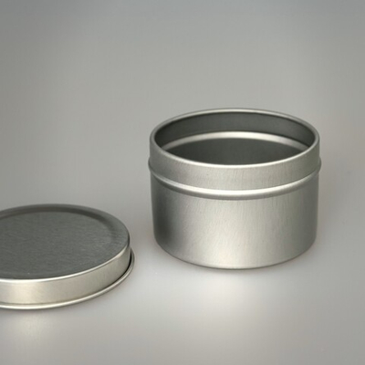 Набор из 10 серебристых металлических подсвечников 100 мл с крышкой