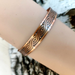 медный браслет