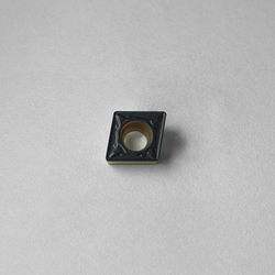 CCMT060204-GM FE1230  Пластина токарная