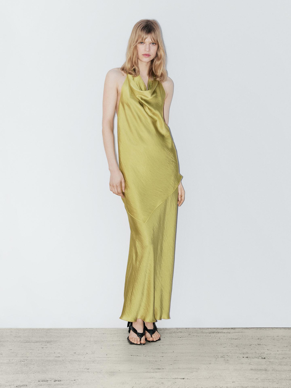 Massimo Dutti Длинная юбка из струящегося атласа - STUDIO, зеленый