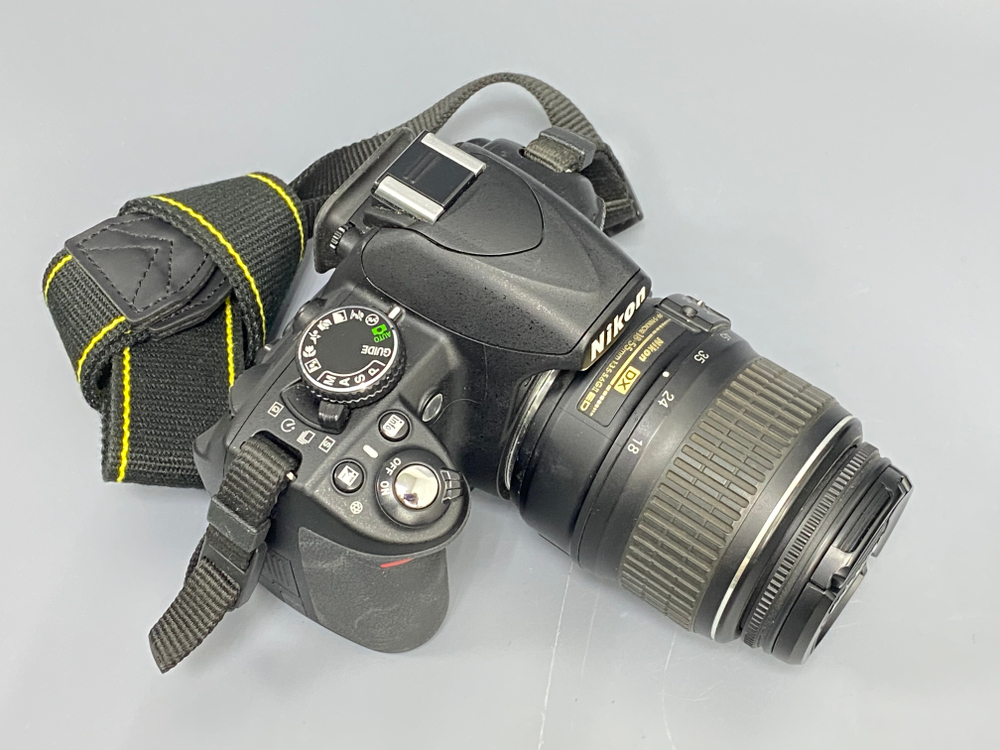 Nikon D3100 kit 18-55mm 5500 кадров