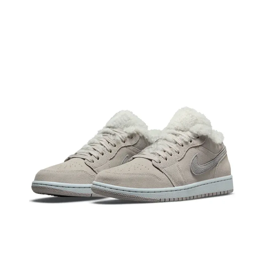 Женские кроссовки Air Jordan 1 Low SE 'Sherpa Fleece' DO0750-002