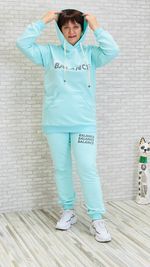 Спортивный костюм с худи и брюками