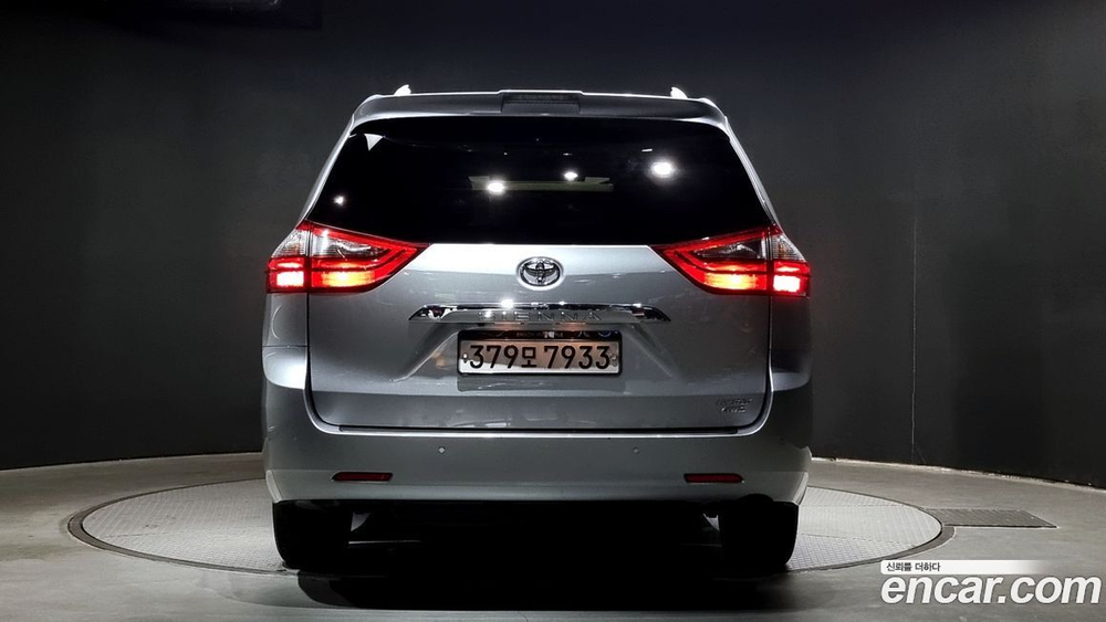 Toyota Sienna 3.5 AWD (12.2019)