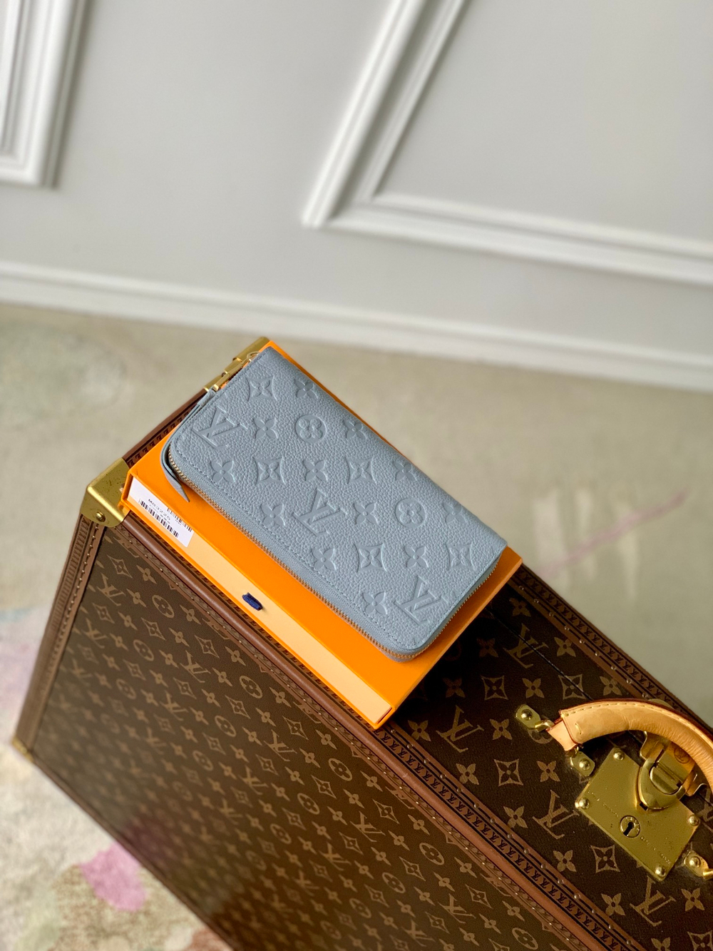 Louis Vuitton Zippy Wallet