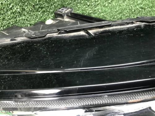 Фара правая Geely Tugella (2019-2024) LED
