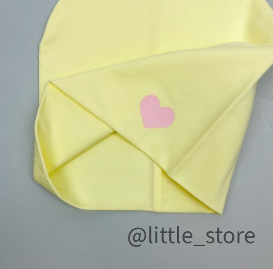 Шапка "Цветные попугайчики" Бледно-лимонный