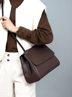 женская сумка на плечо из натуральной кожи