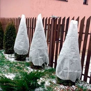 Укрывной материал для деревьев на зиму: какой выбрать