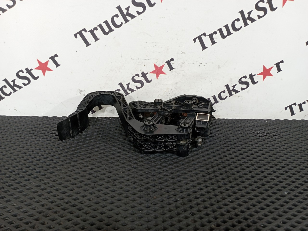 Педаль газа