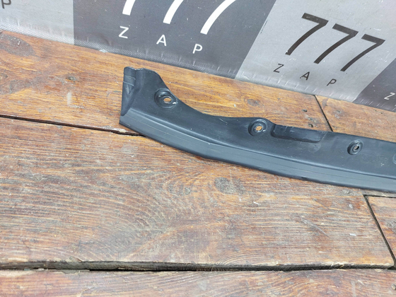 Уплотнитель двери передней правой Tank 500 21-нв Б/У Оригинал 6107320XKV3AA