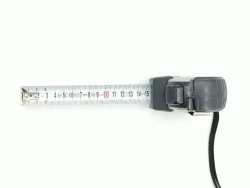 Рулетка измерительная 5 метров Assist PRO с автостопом, 1 класс точности, лента 25 мм, 1 шт.