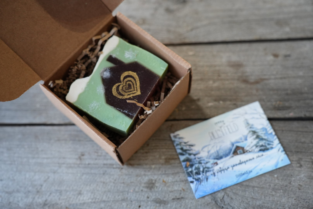 "Домик в зимнем лесу", авторское мыло в подарочной упаковке