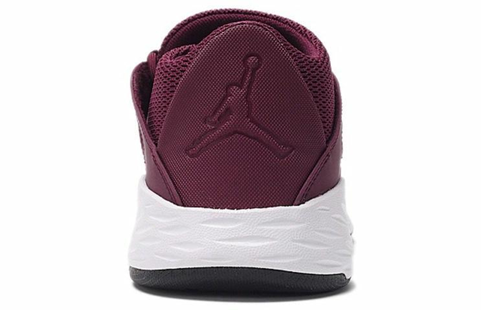 Кроссовки Jordan