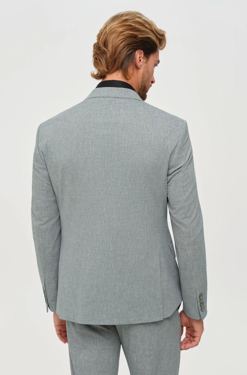 Мужской двубортный костюм (серый) Б70