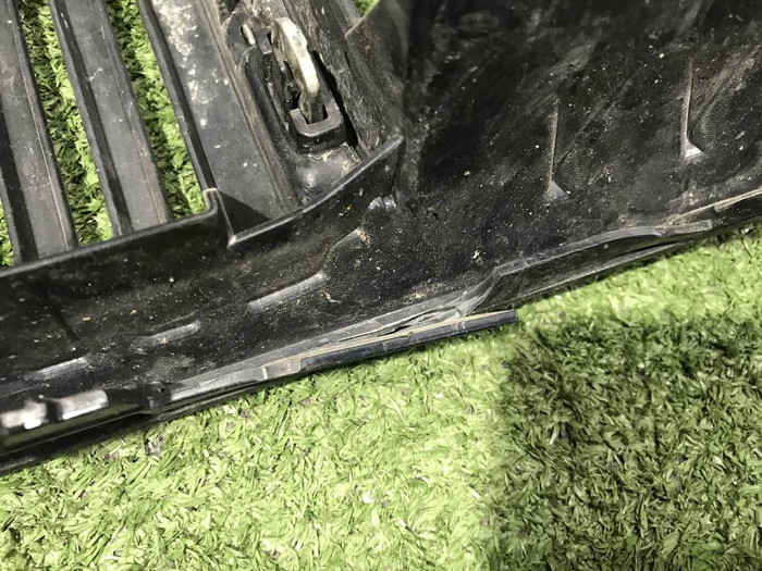 Решетка радиатора Toyota Land Cruiser Prado 150 (2017-н.в.)