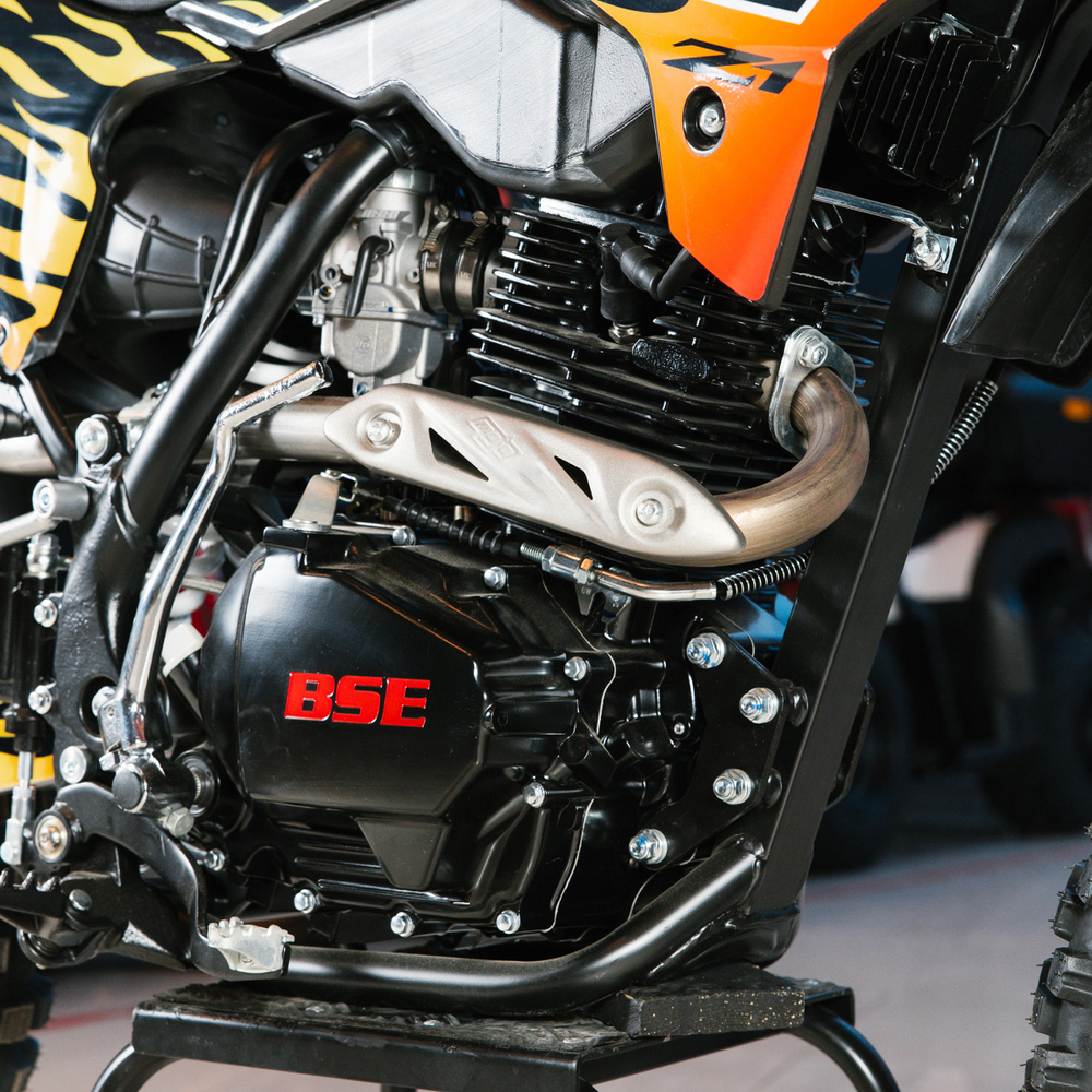 Кроссовый мотоцикл BSE Z1-150e 19/16 HotRod Red (025)