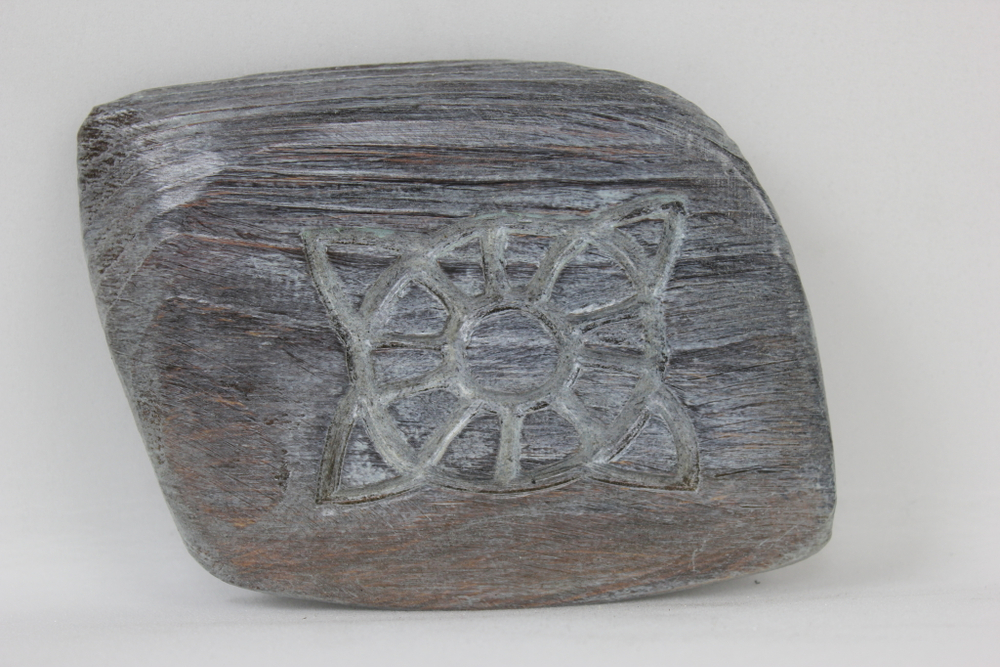 Деревянный сувенир "Хакасский след"