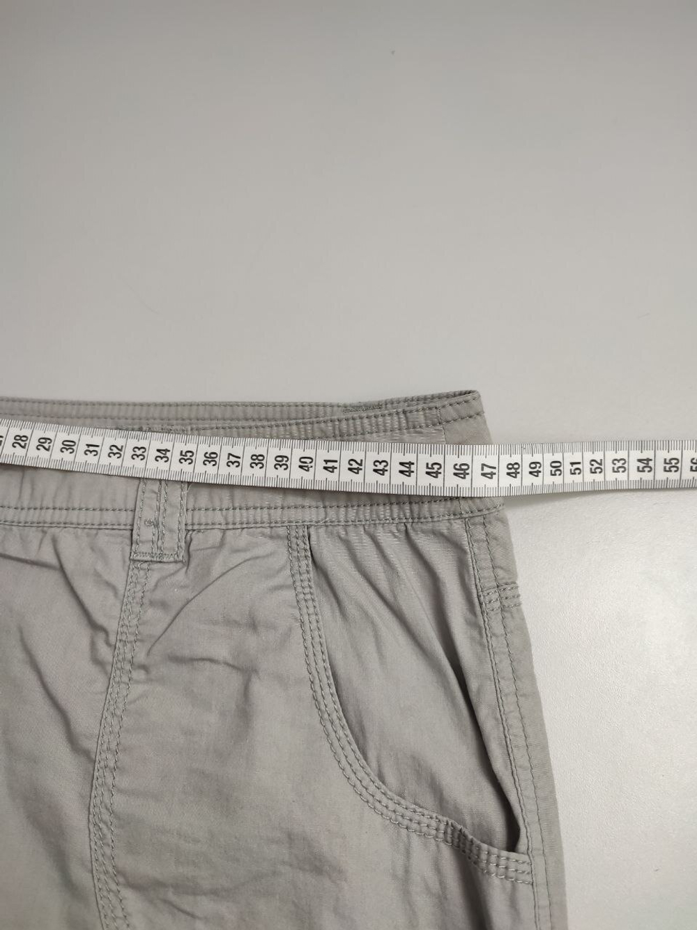 Юбка серая с карманами 42 размер