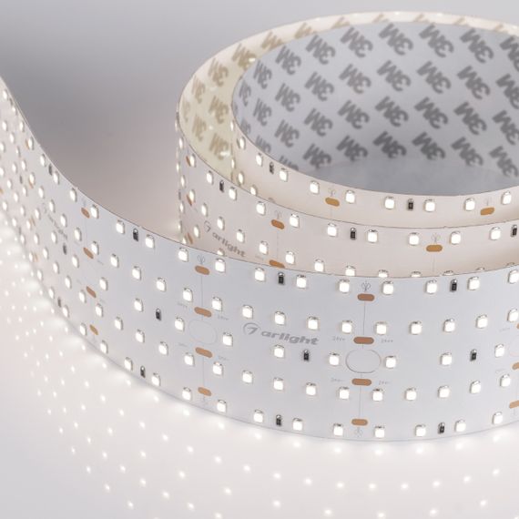 Светодиодная лента Arlight 30W/m 420LED/m 2835SMD дневной белый 2,5M 021207(2)