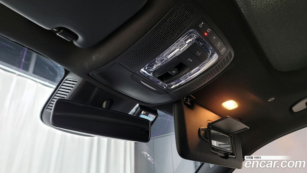 Mercedes-Benz GLB-Class X247 GLB220 (11.2020)
