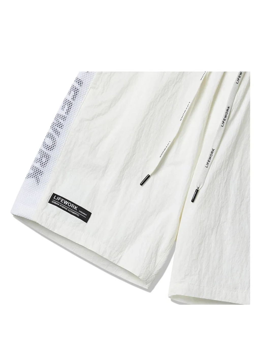 Шорты нейлоновые с сетчатыми полосками