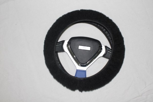 Оплетка руля иск. мех универ. черная (NoName)