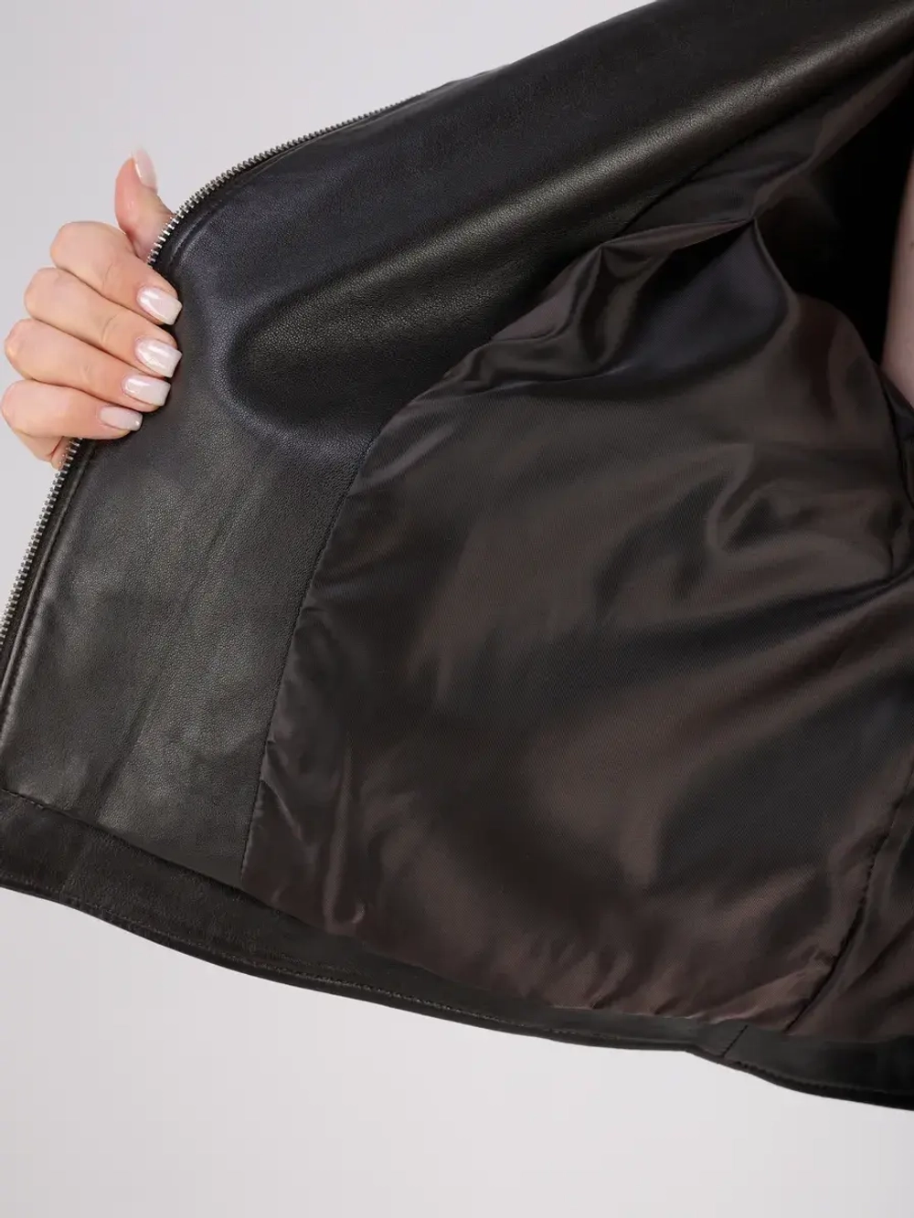 Кожаная куртка демисезонная косуха оверсайз