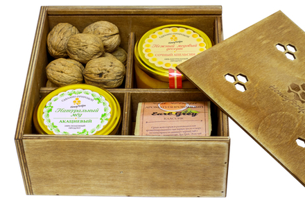 Подарочный набор HoneyForYou "Мед, чай, грецкий орех"