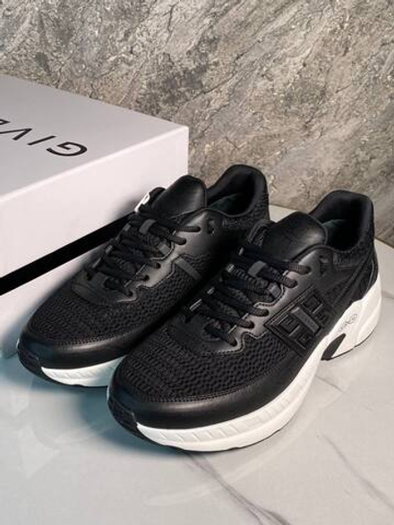 Кроссовки Givenchy