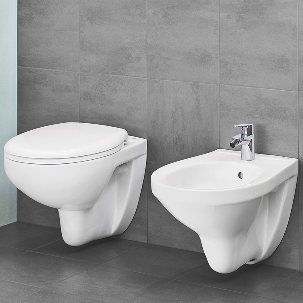 Унитаз Grohe Bau Ceramic 39351000 подвесной с сиденьем Микролифт