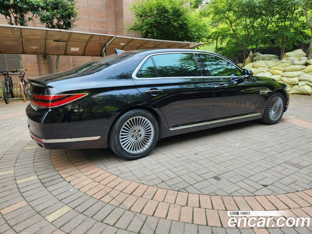 Genesis G90 3.8 AWD (05.2021)