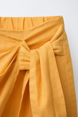 ZARA ЮБКА-ШОРТЫ ИЗ СМЕСОВОГО ЛЬНА С ЗАПÁХОМ, ГОРЧИЧНЫЙ